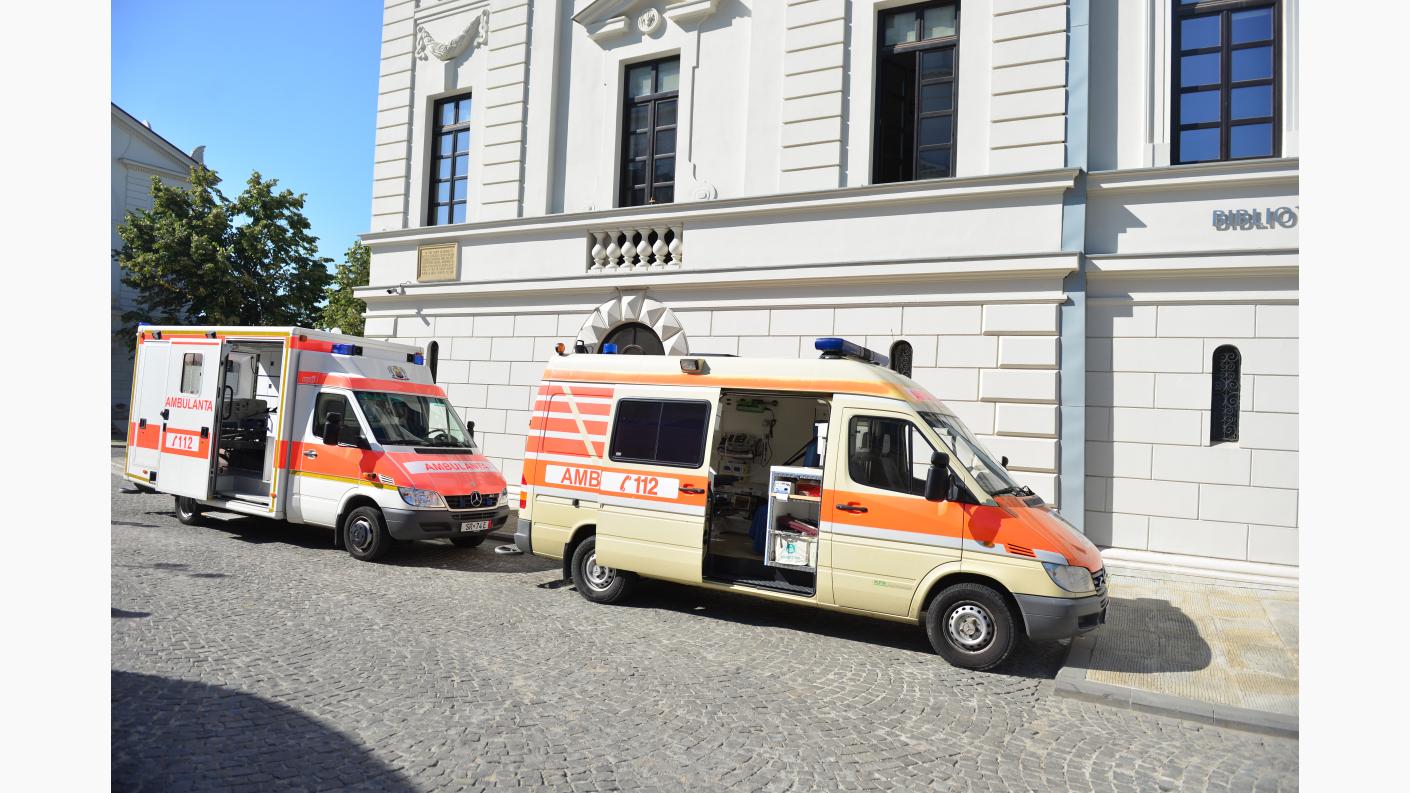 Două ambulanţe medicalizate au fost donate de Crucea Roşie Bavaria