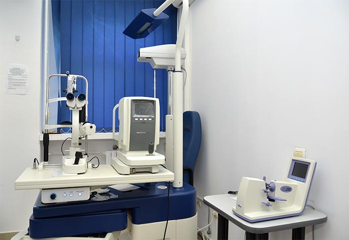 Secția oftalmologie spital 35, Specialistii nostri